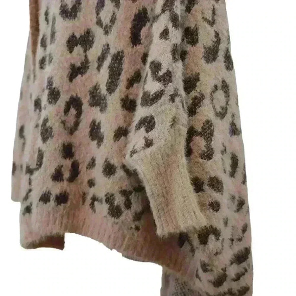 Look By M Animal Cheetah Print Black Beige Open Front Fuzzy Cardigan Size Small - Picture 4 of 8